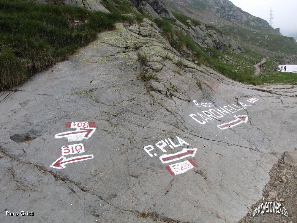 98 Stasera andiamo di qua, al rifugio.jpg